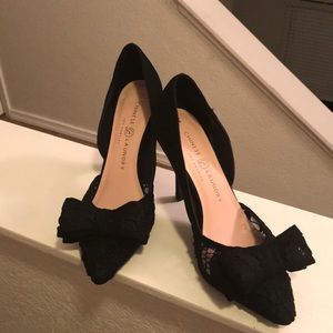 Black pump, bow Chinese Laundry